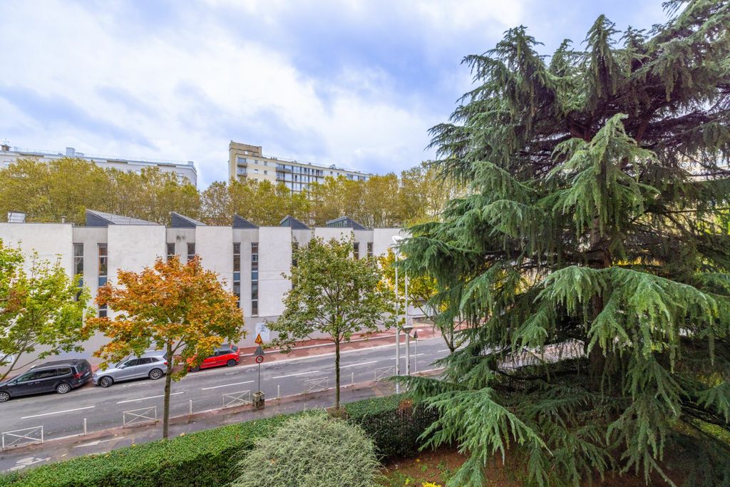 Achat appartement à vendre 7 pièces 124 m² - Montrouge