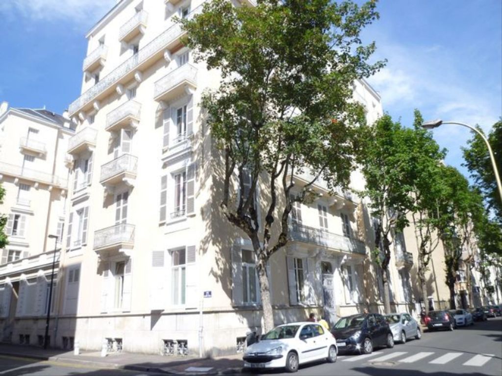 Achat appartement à vendre 2 pièces 56 m² - Vichy