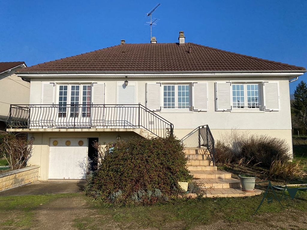 Achat maison à vendre 4 chambres 109 m² - Saint-Amand-Montrond