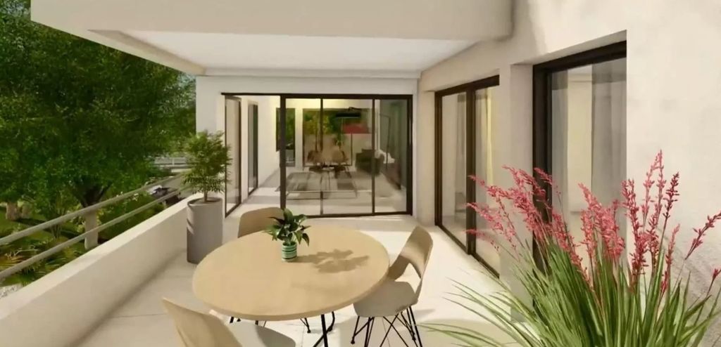Achat appartement à vendre 4 pièces 94 m² - Saint-Raphaël