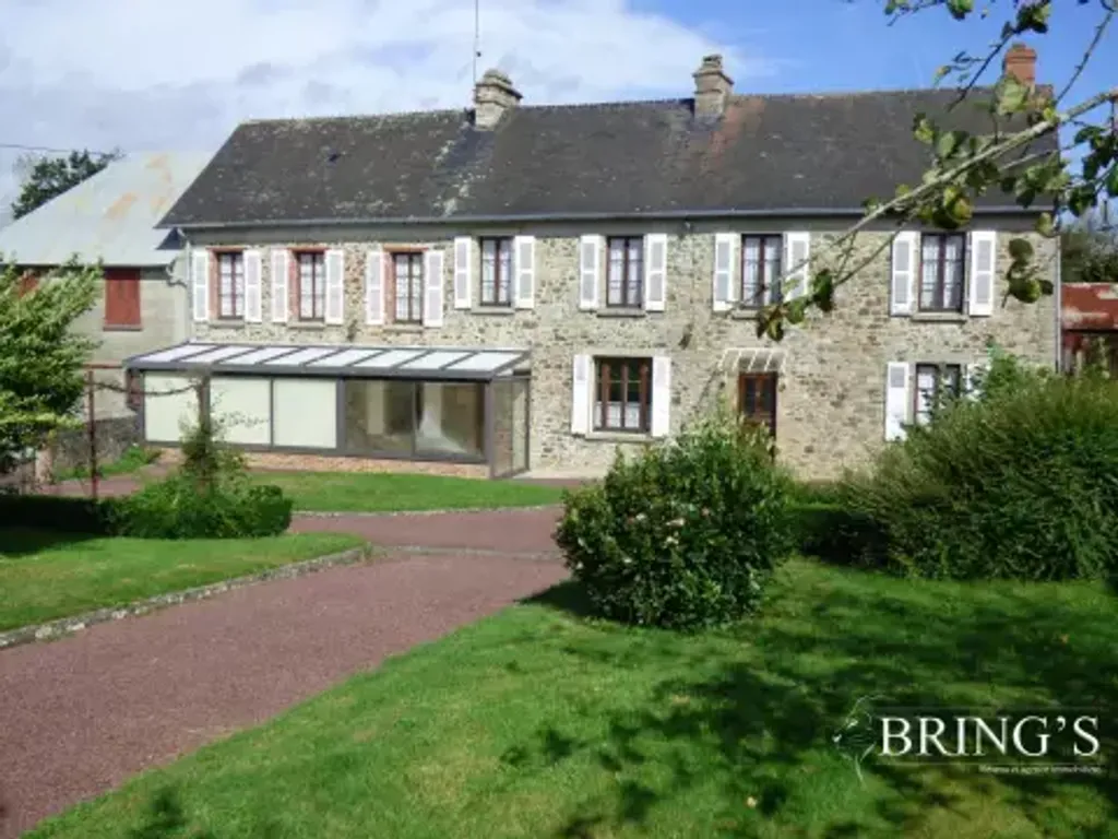 Achat maison à vendre 4 chambres 160 m² - Saint-Pierre-de-Coutances