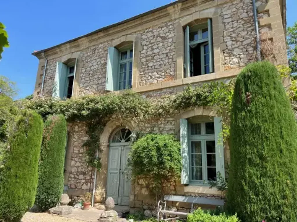 Achat maison à vendre 4 chambres 192 m² - Uzès