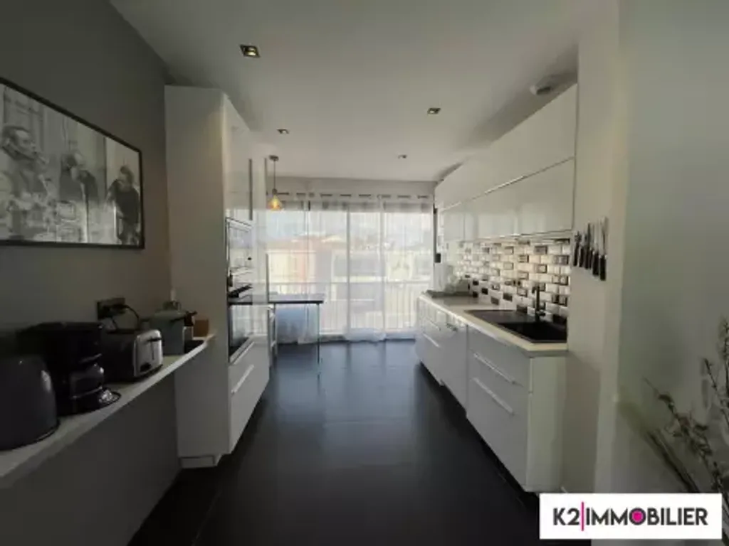 Achat appartement à vendre 4 pièces 119 m² - Montélimar