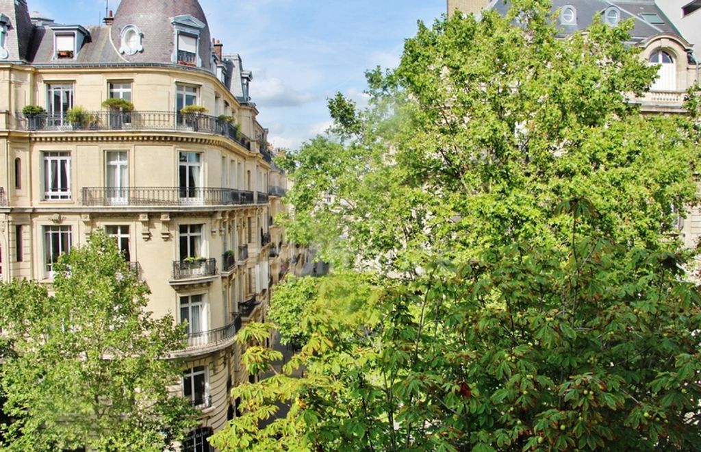 Achat appartement à vendre 3 pièces 68 m² - Paris 17ème arrondissement