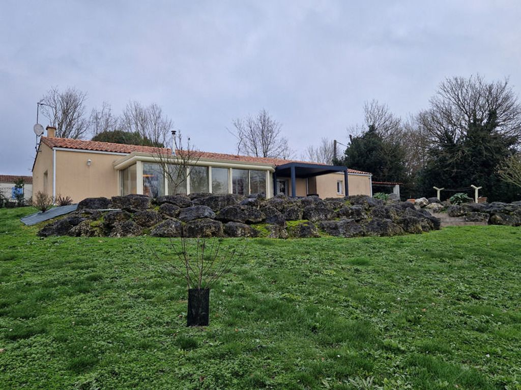 Achat maison à vendre 3 chambres 150 m² - Tonnay-Charente