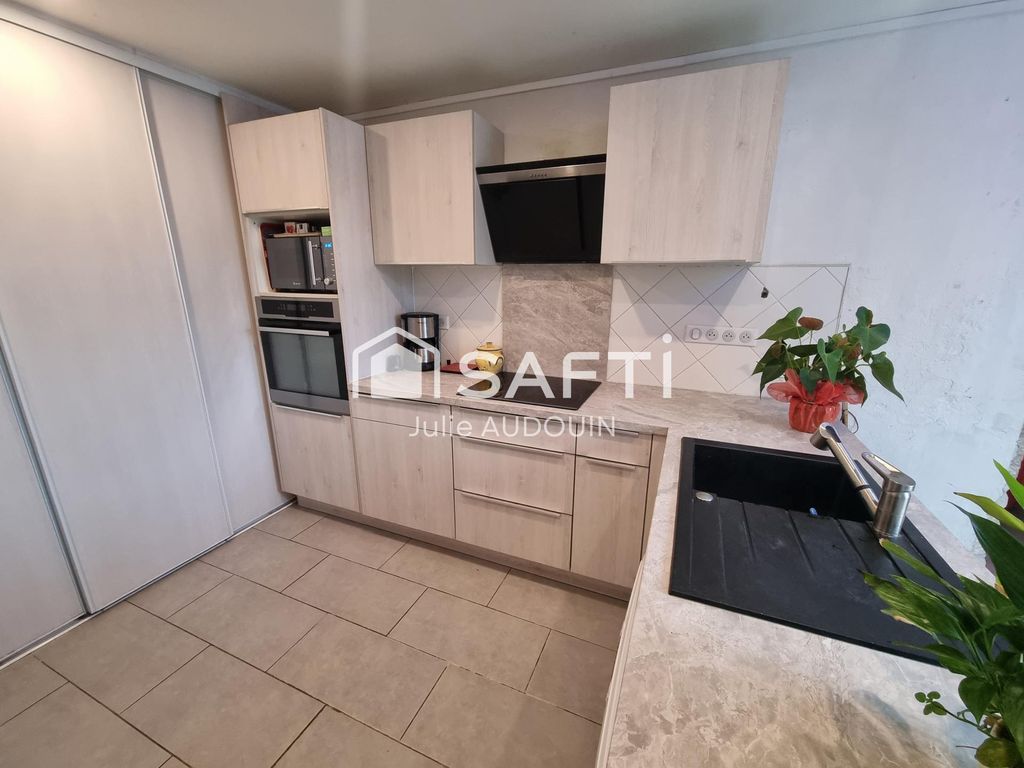 Achat maison à vendre 4 chambres 123 m² - La Brousse