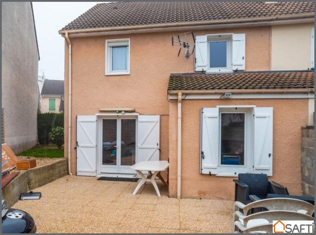 Achat maison à vendre 3 chambres 74 m² - Cergy