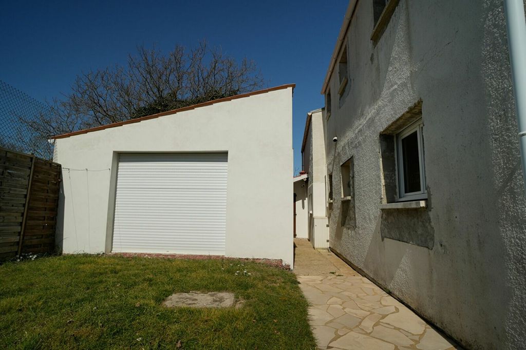 Achat maison à vendre 2 chambres 91 m² - Saint-Pierre-d'Oléron