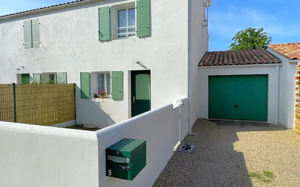 Achat maison à vendre 2 chambres 63 m² - Le Château-d'Oléron