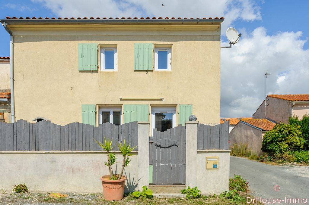 Achat maison à vendre 3 chambres 122 m² - Saint-Laurent-de-la-Prée