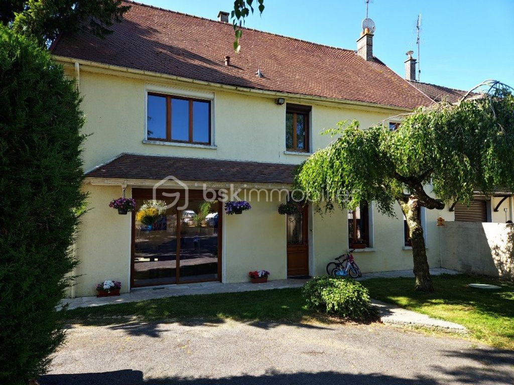 Achat maison à vendre 5 chambres 153 m² - Beton-Bazoches