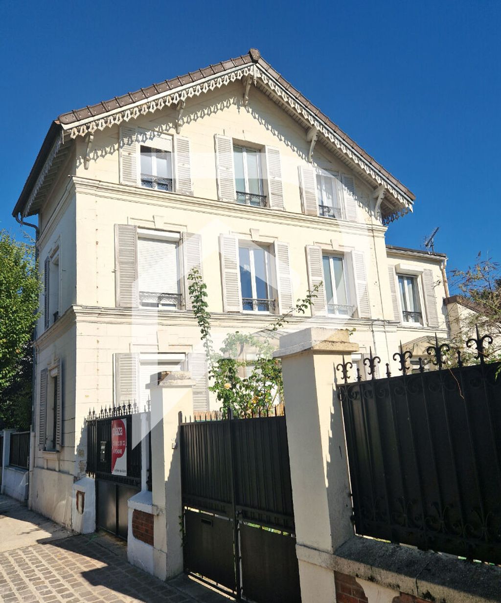 Achat maison à vendre 4 chambres 165 m² - Enghien-les-Bains