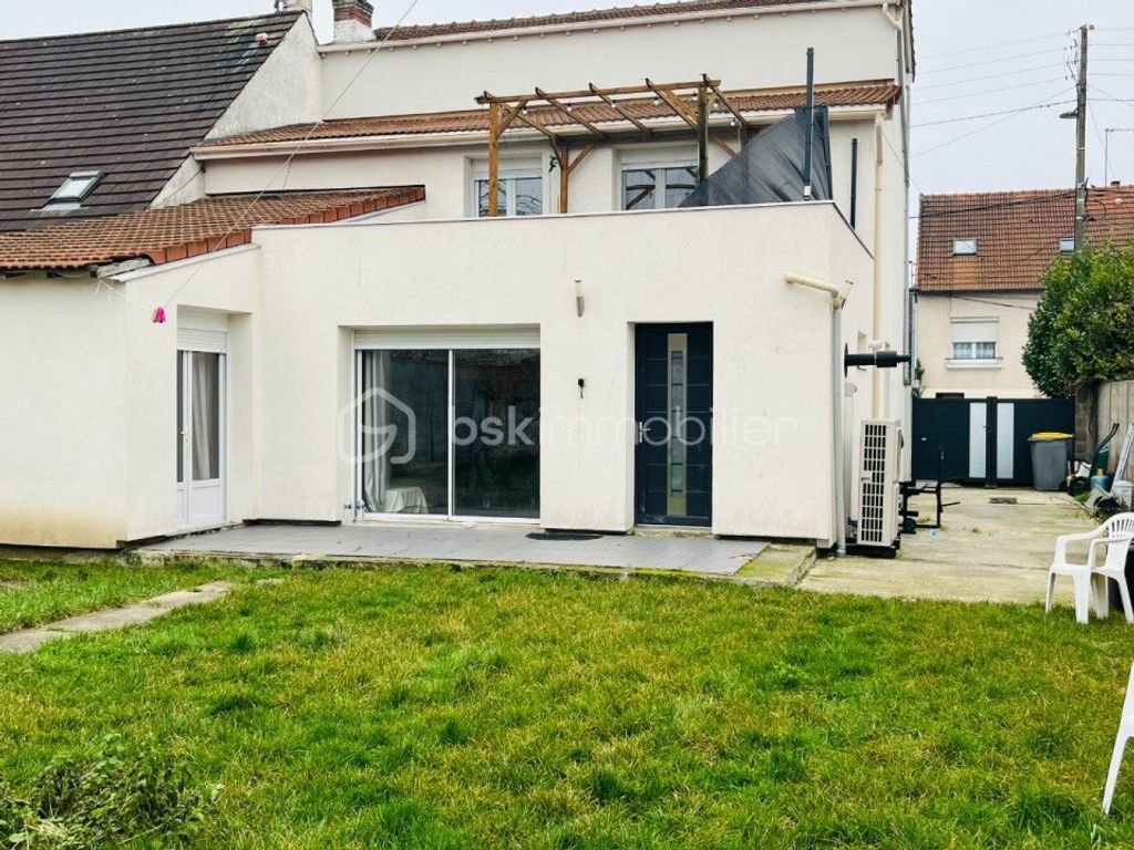 Achat maison à vendre 4 chambres 104 m² - Sevran