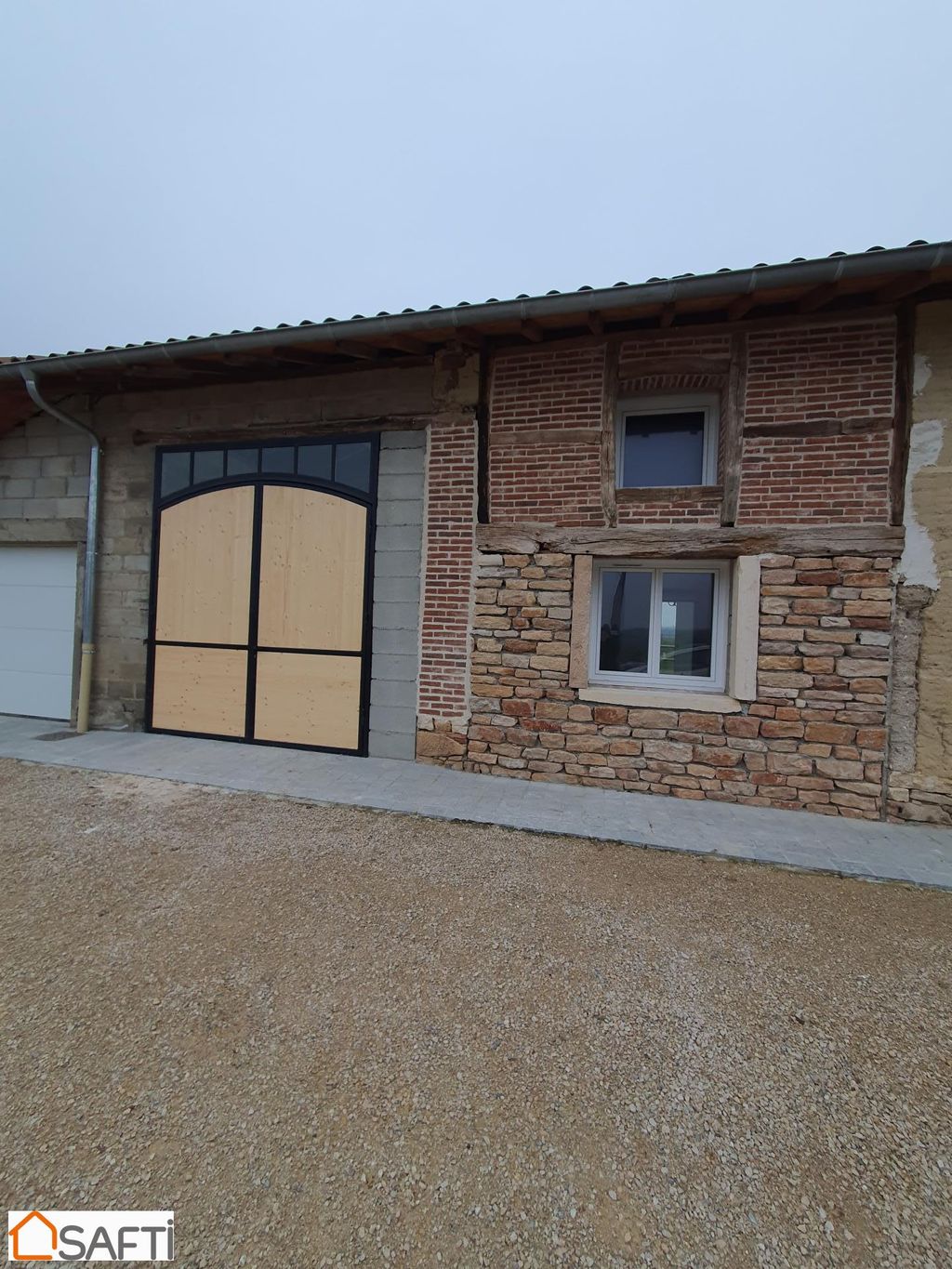 Achat maison à vendre 3 chambres 200 m² - Montrevel-en-Bresse