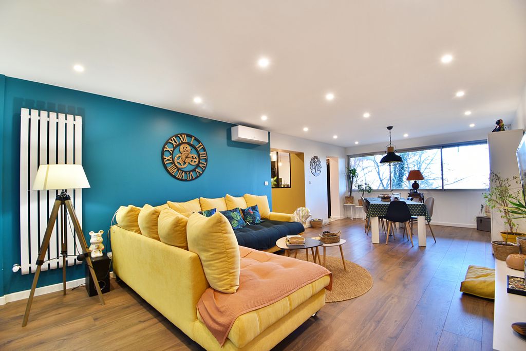 Achat appartement à vendre 4 pièces 98 m² - Vaulx-Milieu