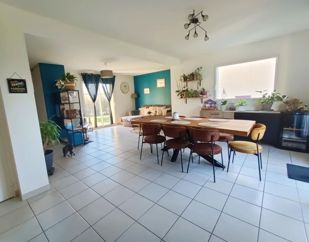 Achat maison à vendre 4 chambres 110 m² - Piré-sur-Seiche