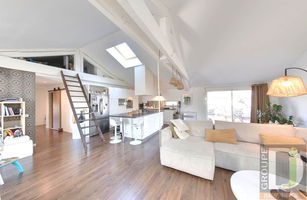 Achat appartement à vendre 4 pièces 120 m² - Montmeyran