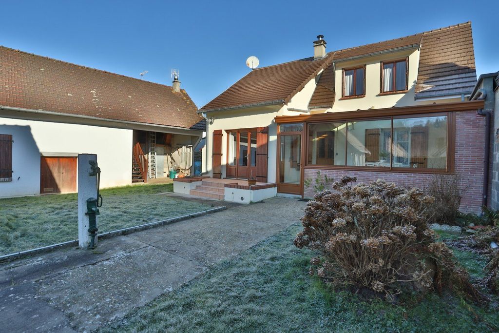 Achat maison à vendre 4 chambres 123 m² - Gournay-en-Bray