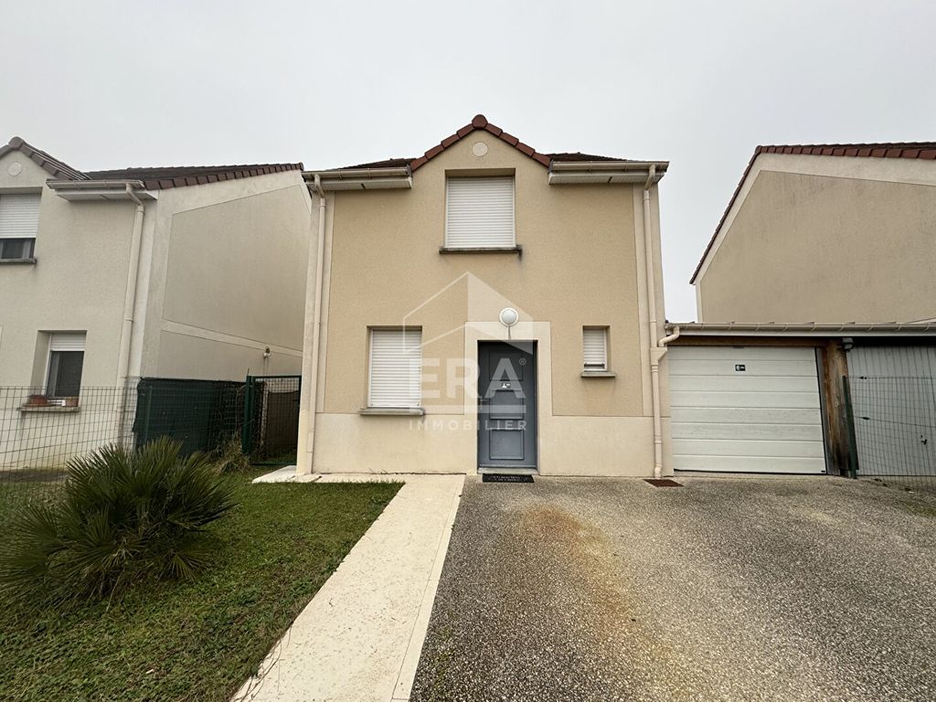 Achat maison à vendre 3 chambres 74 m² - Saint-Fargeau-Ponthierry