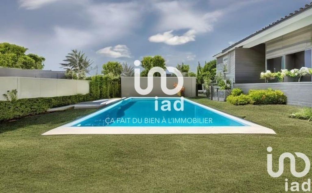 Achat maison à vendre 5 chambres 162 m² - Saint-Cyr-sur-Mer