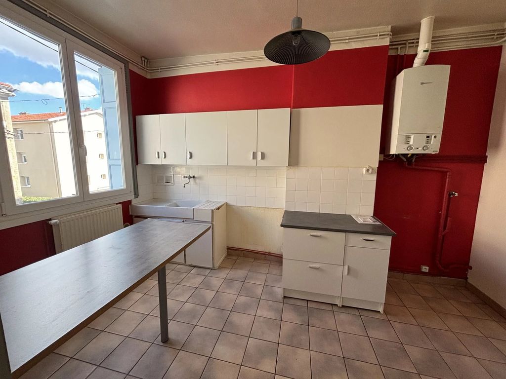 Achat appartement à vendre 2 pièces 39 m² - Saint-Genest-Lerpt