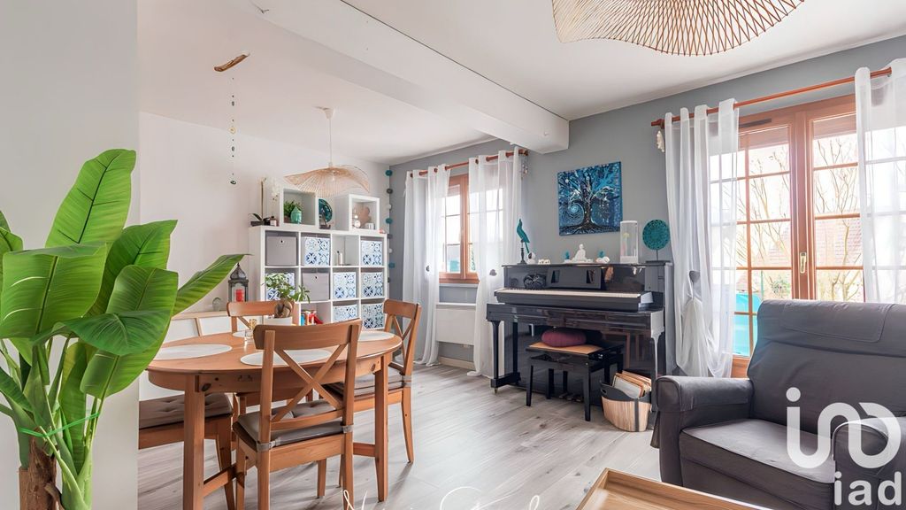 Achat maison à vendre 3 chambres 95 m² - Mantes-la-Ville