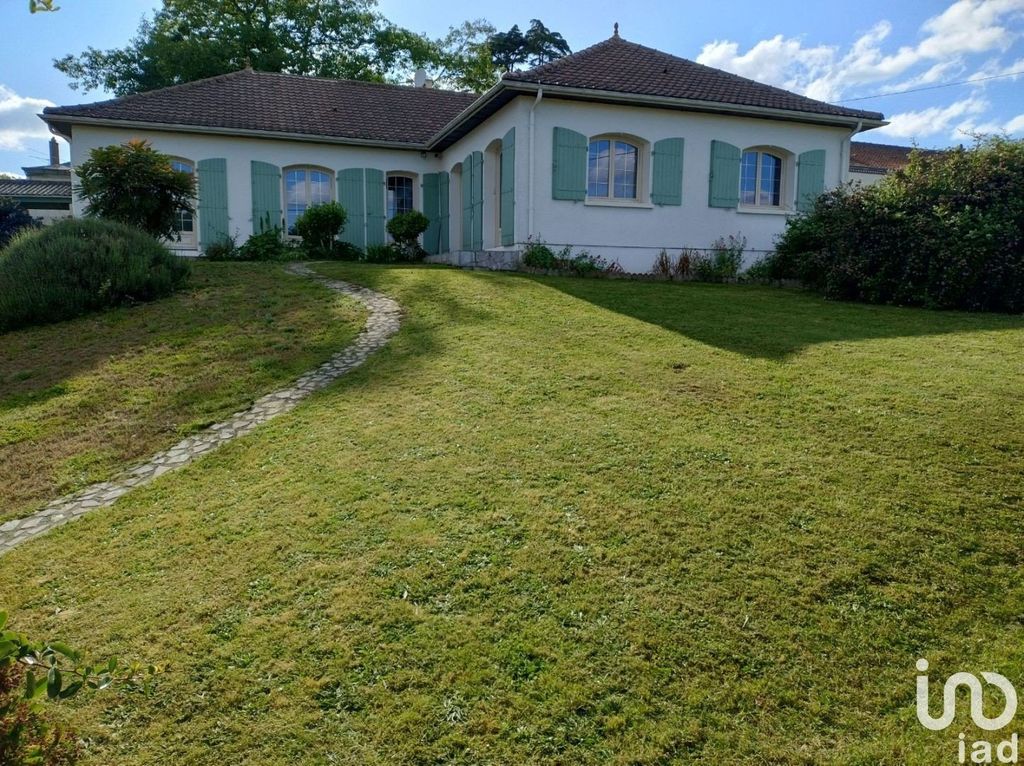 Achat maison à vendre 4 chambres 150 m² - Bressuire