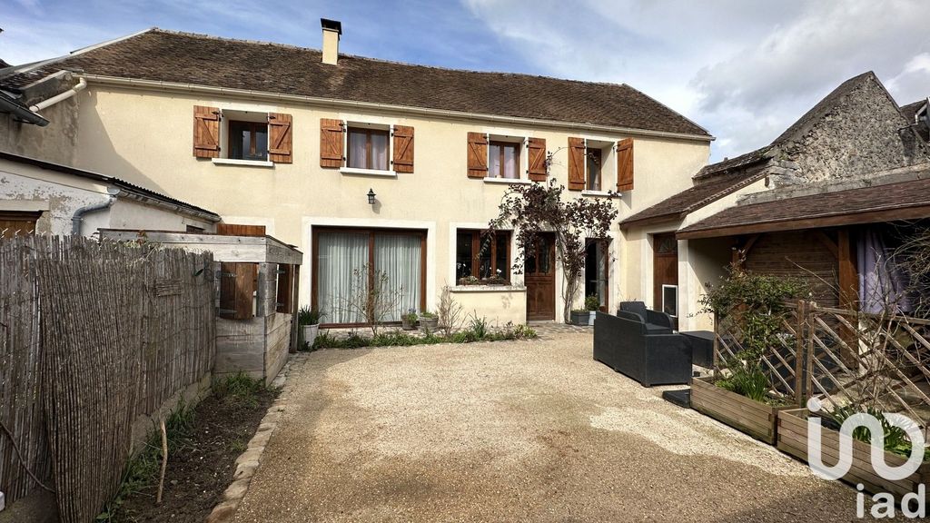 Achat maison à vendre 4 chambres 134 m² - Voulx