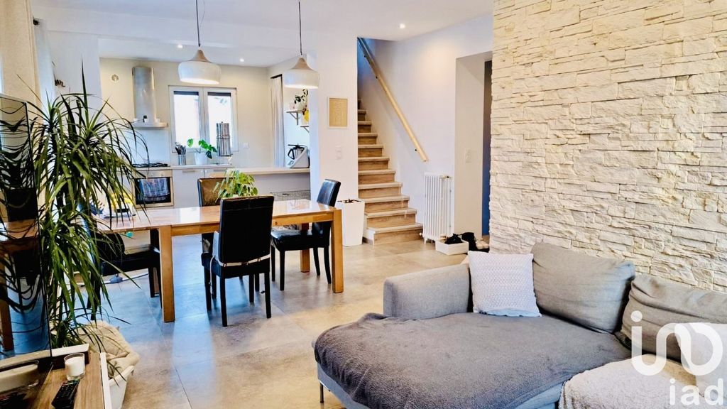 Achat maison à vendre 3 chambres 107 m² - Ballancourt-sur-Essonne