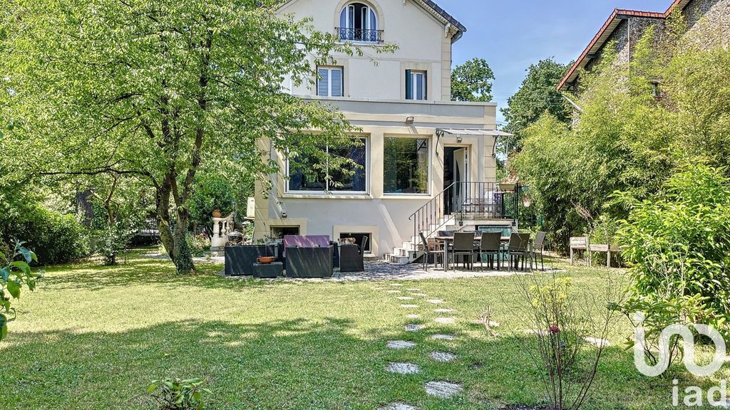 Achat maison à vendre 5 chambres 245 m² - Aulnay-sous-Bois