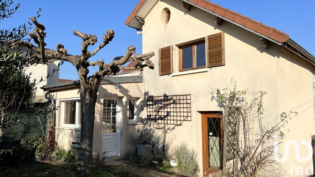 Achat maison à vendre 2 chambres 74 m² - Claye-Souilly