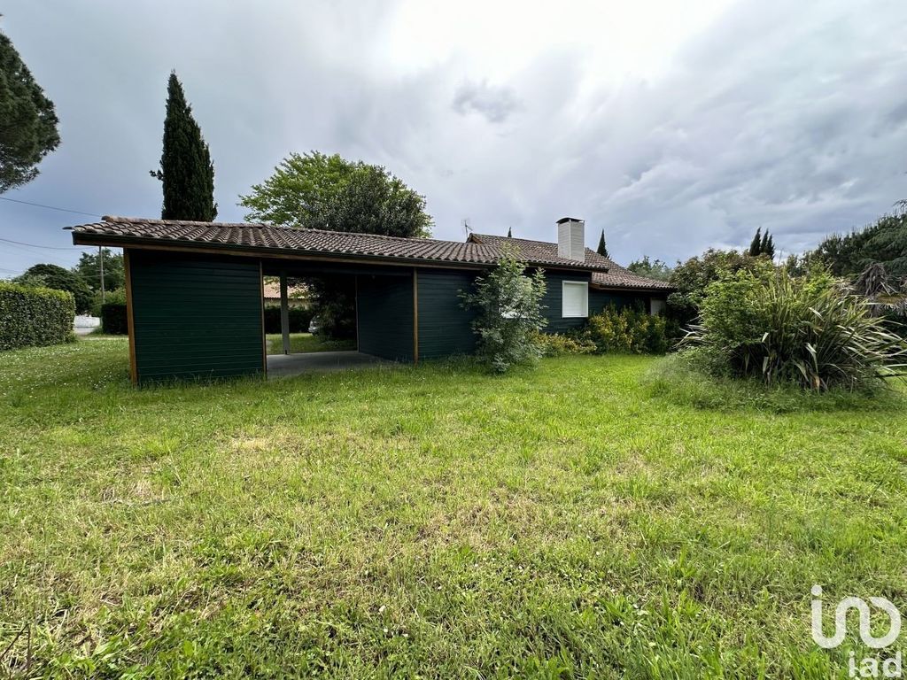 Achat maison à vendre 3 chambres 140 m² - Yvrac