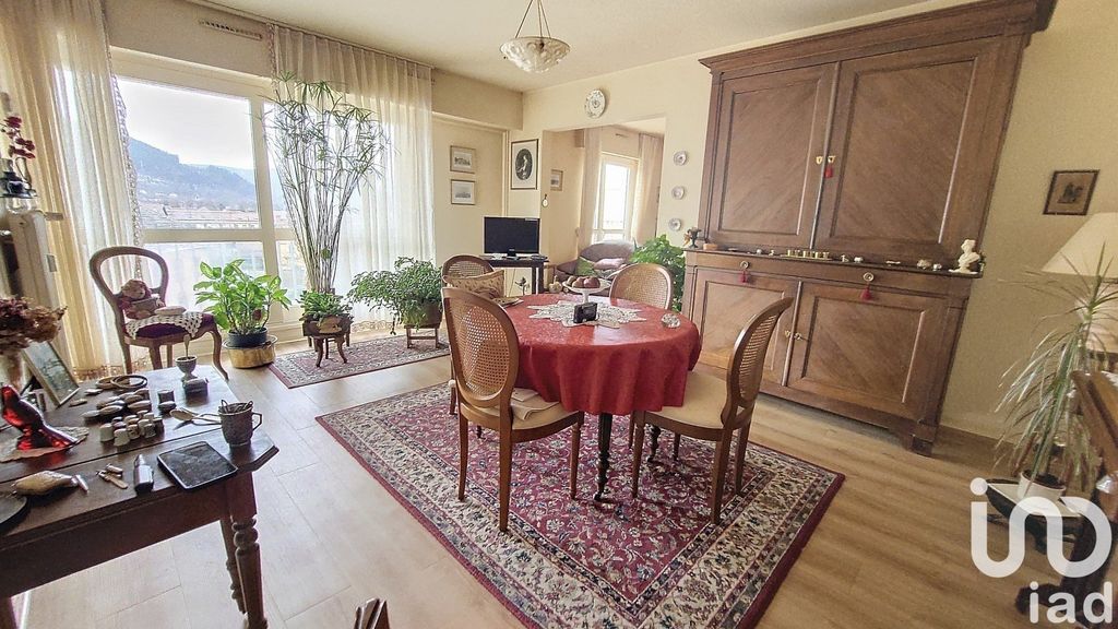 Achat appartement à vendre 4 pièces 86 m² - Saint-Dié-des-Vosges