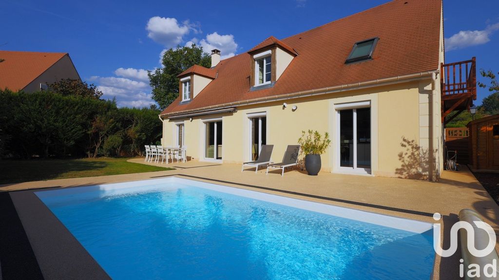 Achat maison à vendre 5 chambres 163 m² - Lésigny