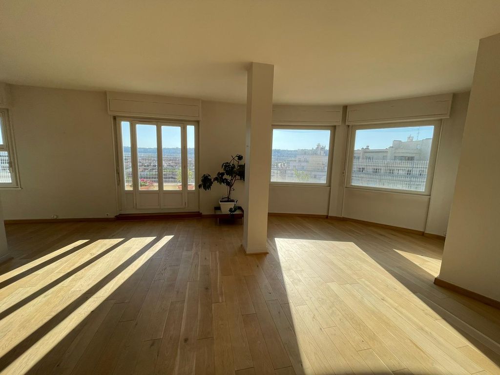 Achat appartement à vendre 4 pièces 98 m² - Lyon 3ème arrondissement