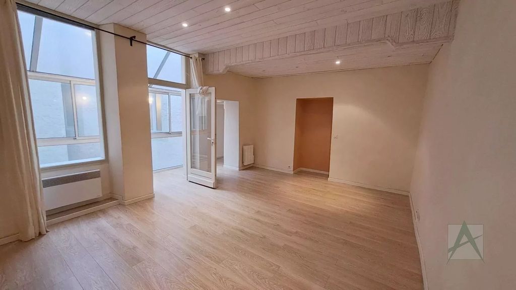 Achat appartement à vendre 2 pièces 52 m² - Chambéry