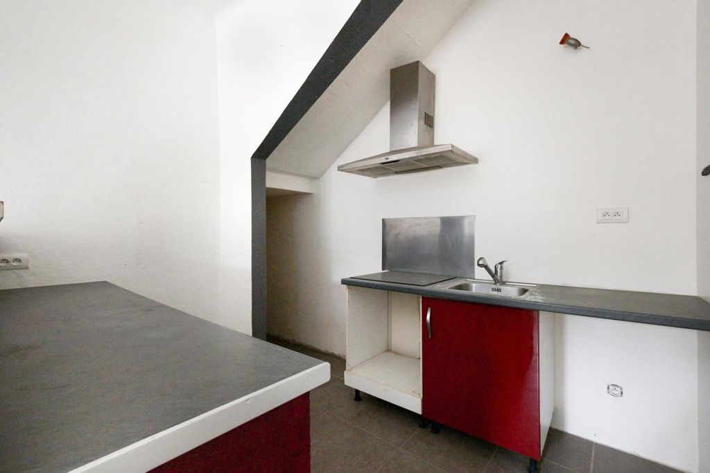 Achat maison à vendre 2 chambres 89 m² - Roquemaure