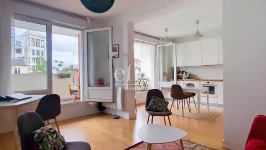 Achat appartement à vendre 3 pièces 53 m² - Puteaux