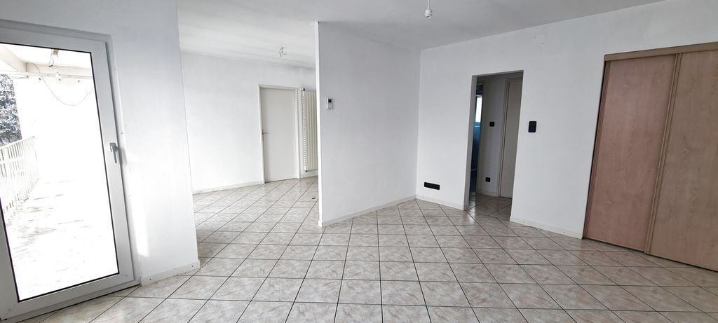 Achat appartement à vendre 4 pièces 67 m² - Chalampé