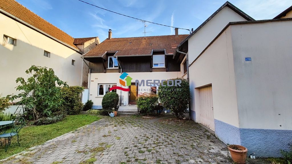 Achat maison à vendre 4 chambres 147 m² - Duppigheim