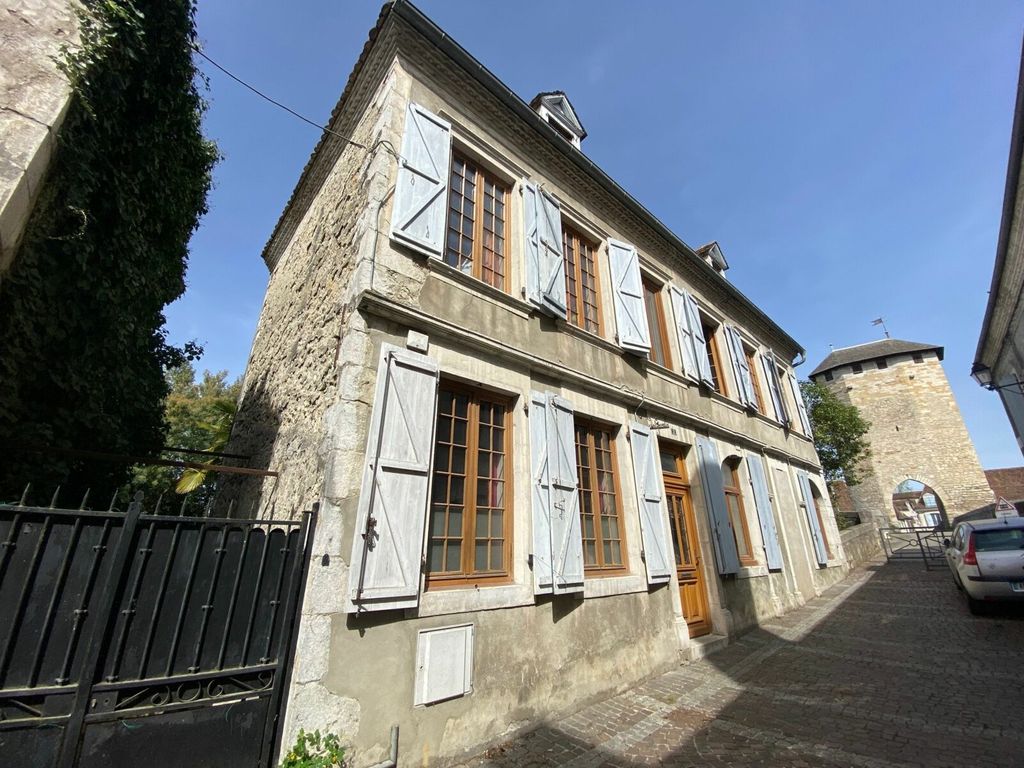 Achat maison à vendre 3 chambres 151 m² - Orthez