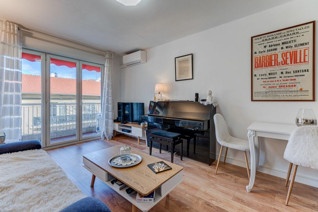 Achat appartement à vendre 3 pièces 54 m² - Nice