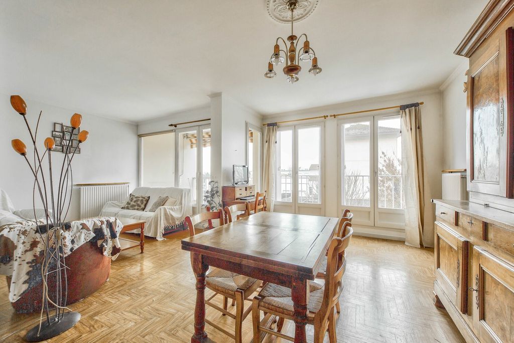 Achat appartement à vendre 4 pièces 83 m² - Jassans-Riottier