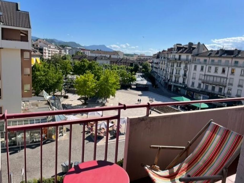 Achat appartement à vendre 3 pièces 92 m² - Thonon-les-Bains