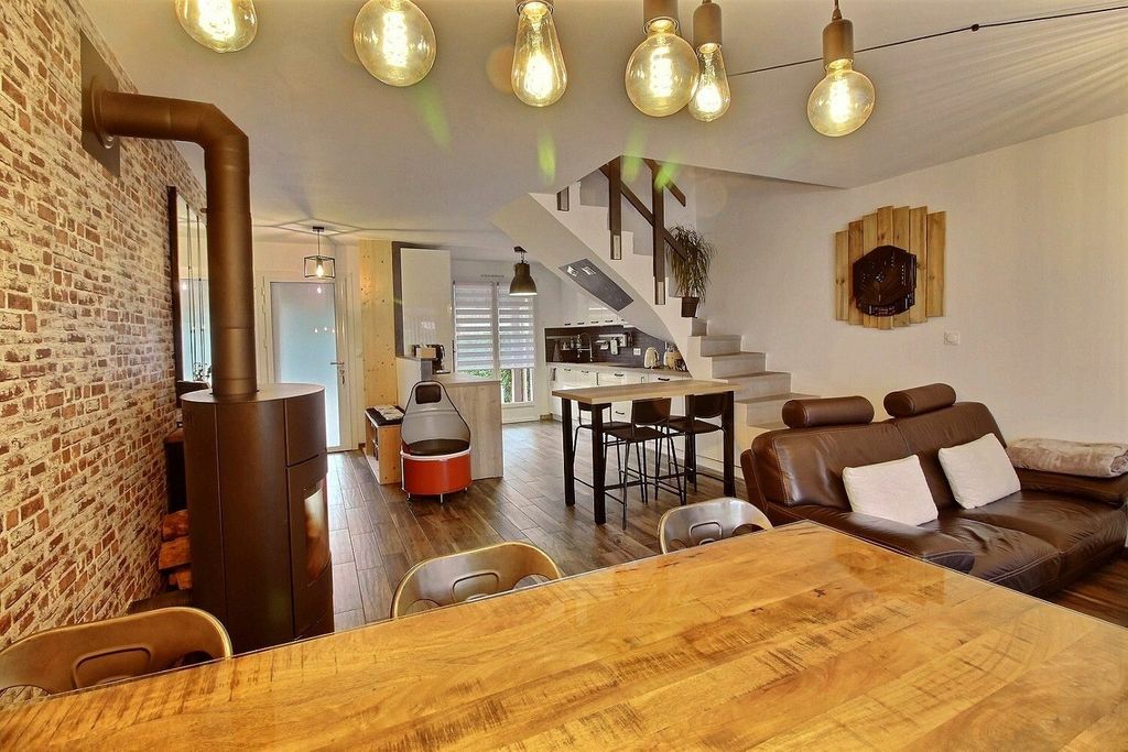 Achat maison à vendre 4 chambres 103 m² - Livron-sur-Drôme