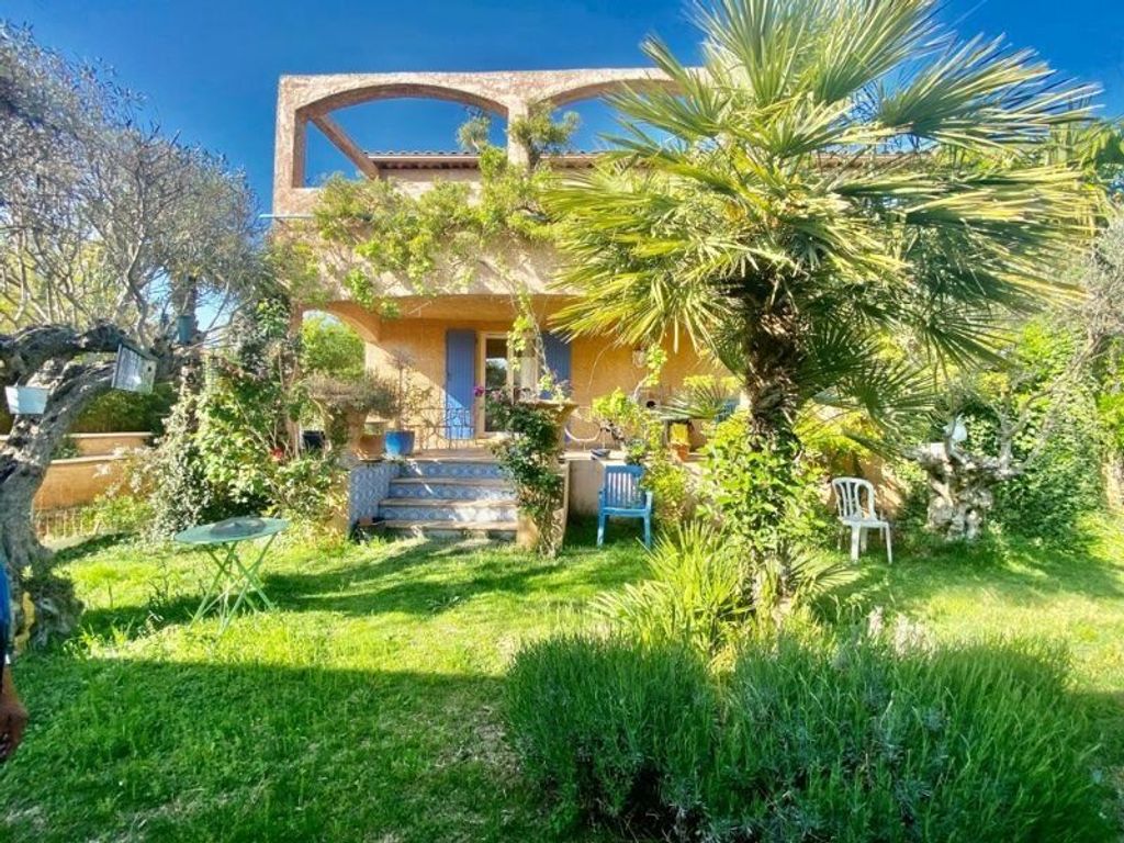 Achat maison à vendre 4 chambres 180 m² - Fos-sur-Mer