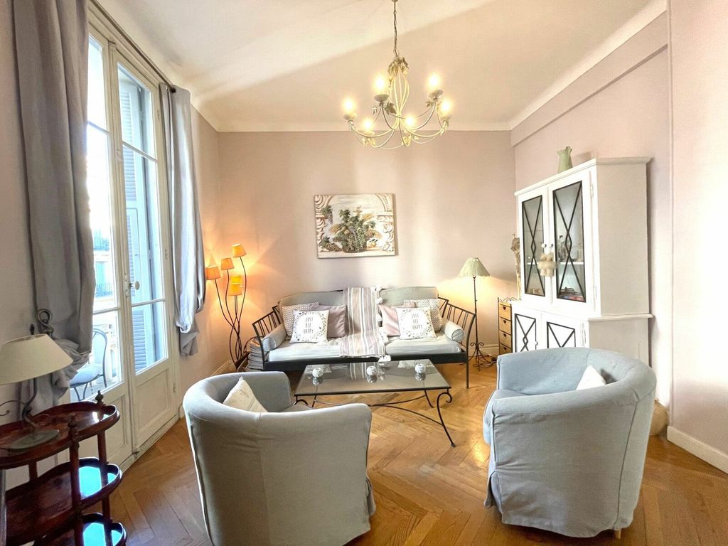 Achat appartement à vendre 3 pièces 65 m² - Nice