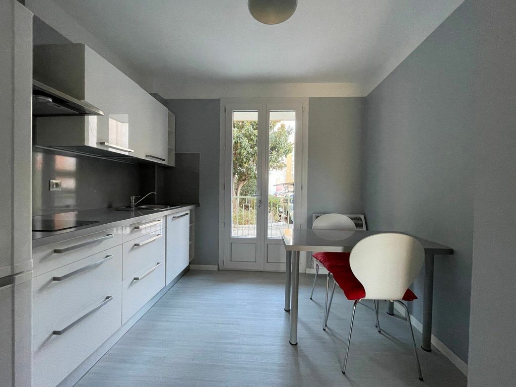 Achat appartement à vendre 3 pièces 63 m² - Hyères