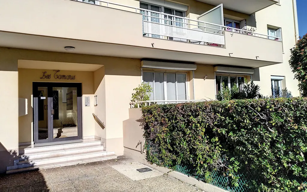 Achat studio à vendre 24 m² - Saint-Raphaël