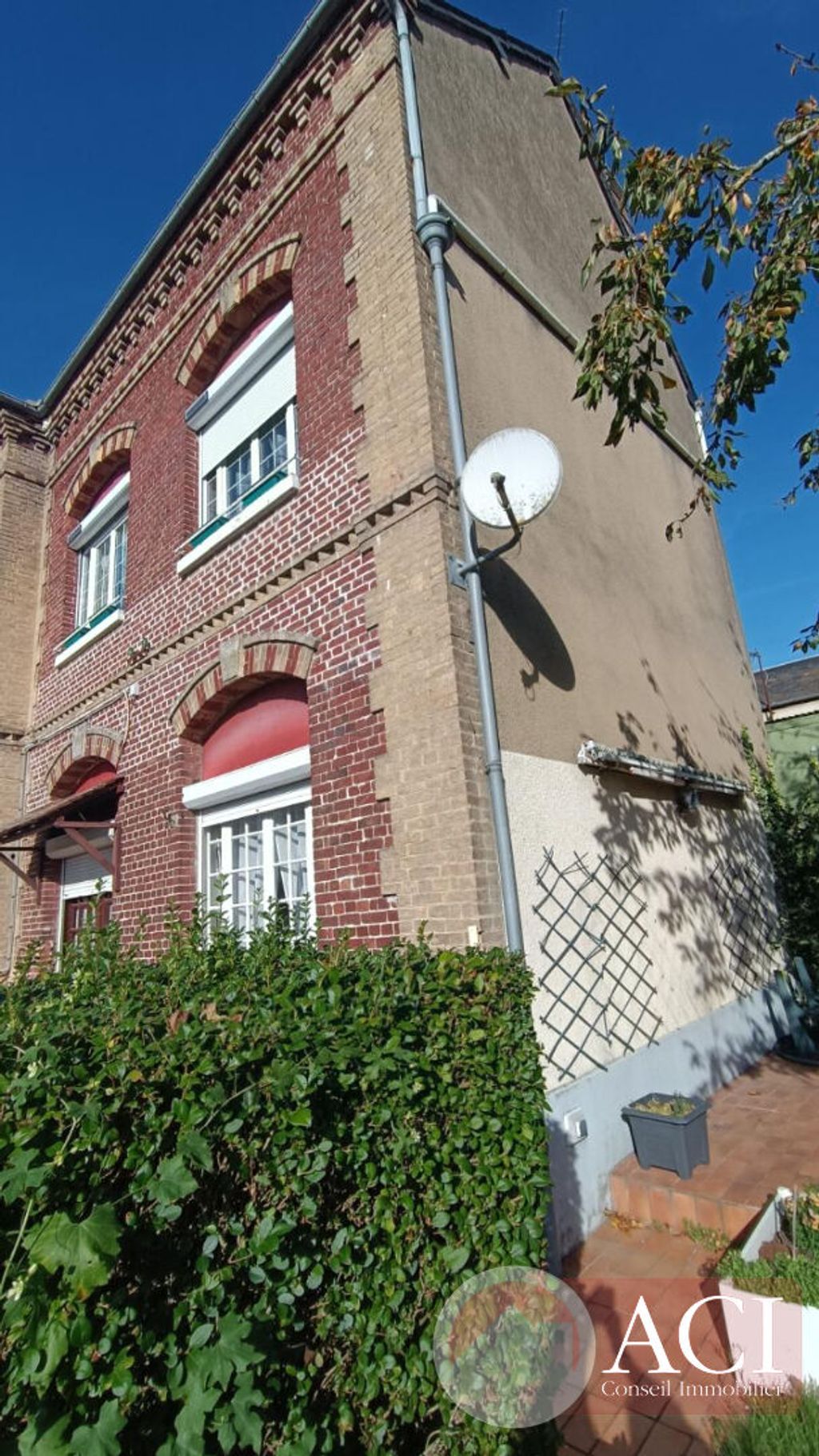 Achat maison à vendre 4 chambres 94 m² - Étrépagny